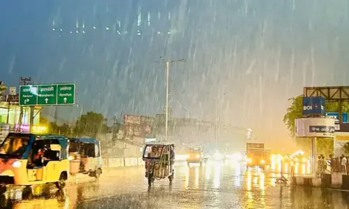 Aaj Ka Mausam 13 July 2024: दिल्ली-NCR, मुंबई में मूसलाधार बारिश, IMD ने जारी किया अलर्ट, जानें मौसम का हाल