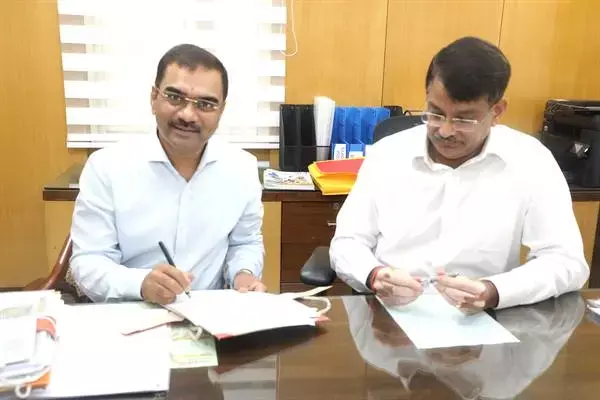 MP News: डॉ. सुदाम खाड़े ने आयुक्त जनसंपर्क का पदभार ग्रहण किया
