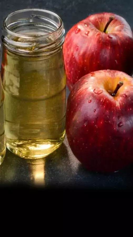 Apple Cider Vinegar Ke Fayde: बैली फैट घटाना लग रहा है असंभव तो इस तरीके से इस्तेमाल करें एप्पल साइडर विनेगर, जल्द दिखेगा असर...