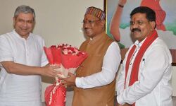 सीएम विष्‍णुदेव ने रेल मंत्री से मांगी 4 रेल परियोजनाओं की मंजूरी: मंडाविया से रोजगार सृजन, श्रमिक कल्याण और खेल सुविधाओं पर की चर्चा