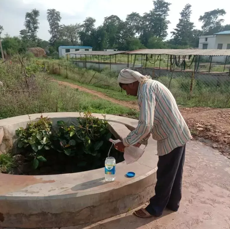 Kabirdham News: उपमुख्यमंत्री  विजय शर्मा के निर्देश पर कबीरधाम जिले में जलस्त्रोतों का क्लोरिनेशन और स्वच्छता अभियान शुरू