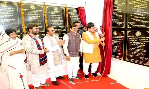 MP में रोजगार के अवसर बढ़ाने उद्योगों की श्रृंखला स्थापित की जाएगी, 127 करोड़ रूपये से अधिक के विकास कार्यों का किया भूमिपूजन...