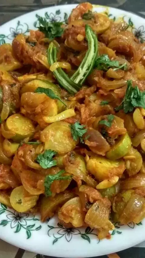 Tinde Ka Bharta: क्या अपने कभी खाया है टिंडे का भरता, यहां जानिए रेसिपी...