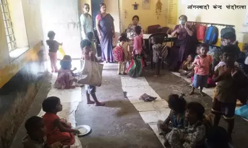 Janjgir-Champa News: जिला कार्यक्रम अधिकारी ने आंगनबाड़ी केन्द्रों का निरीक्षण