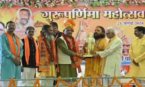 CG: सीएम विष्णुदेव की घोषणा, ब्रम्हलीन गुरुदेव राम जानकी दास की समाधि निर्माण व प्री-मैट्रिक बालक छात्रावास की सीटें 50 से बढ़ाकर 100 करने की घोषणा...