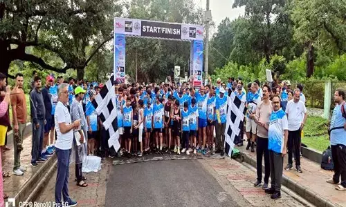 Madhya Pradesh News: पचमढ़ी मानसून मैराथन : हल्की फुहारों के बीच रनर्स ने लगाई दौड़