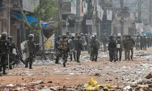 Delhi riots 2020: दिल्ली हाईकोर्ट ने दील्ली दंगे में पुलिस द्वारा फैजान की पिटाई, जबरन राष्ट्रगान गवाने और मौत पर CBI जांच के आदेश दिए