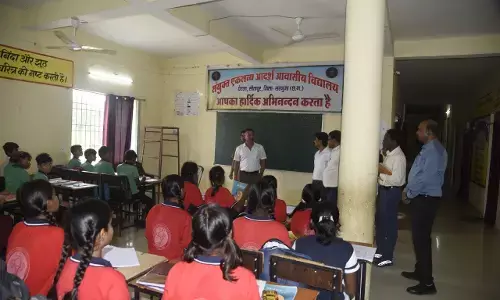 Ambikapur News: घंघरी स्थित एकलव्य और पहाड़ी कोरवा आवासीय विद्यालय सहित निर्माणधीन प्रयास विद्यालय का कलेक्टर ने किया निरीक्षण