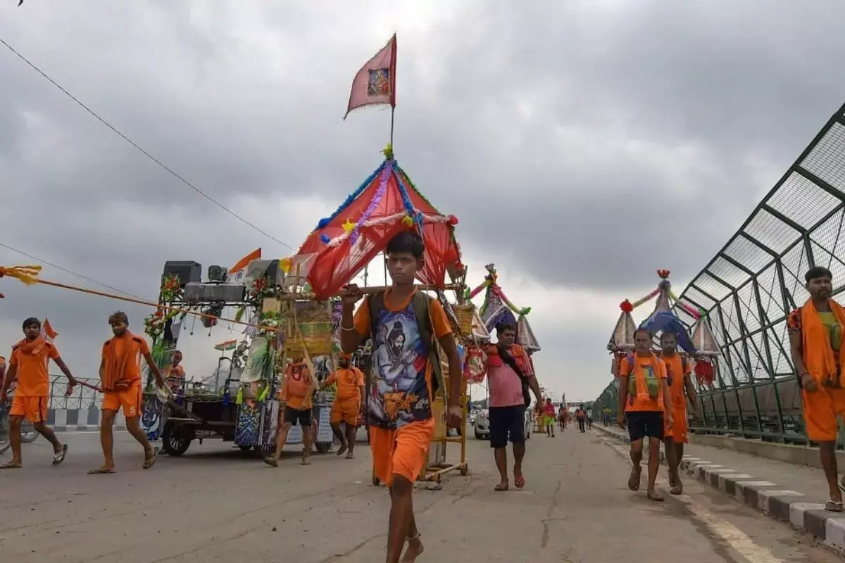 Kavad Yatra : कावड़ यात्रा पर जरूर जाएं... पर सेहत का भी रखें ख्याल