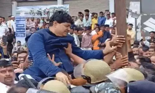 CG News: महापौर एजाज ढेबर के खिलाफ FIR दर्ज, पुलिस से मारपीट, गालीगलौज का आरोप...वीडियो भी हुआ था वायरल...