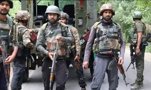 Kupwara Encounter News: कुपवाड़ा में मुठभेड़, एक आतंकी ढेर, सेना का 1 जवान शहीद, मेजर समेत 4 जवान घायल