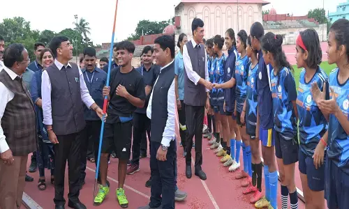 केंद्रीय खेल मंत्री पहुंचे खिलाड़ियों के बीच, जैवलिन थ्रो खिलाड़ी की तारीफ की, छत्तीसगढ़ के खेल प्रतिभाओं को सराहा