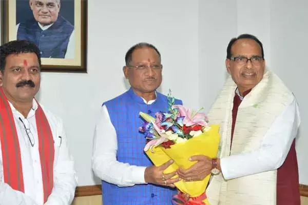 Chhattisgarh News: केंद्रीय कृषि मंत्री से सीएम विष्‍णुदेव ने की भेंट: कृषि भवन में हुई इस मुलाकात में राज्‍य के किसानों के मुद्दें पर हुई बात