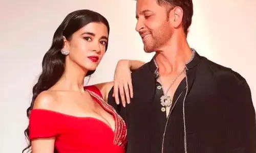 Hritik Roshan News: गर्लफ्रेंड सबा आज़ाद के साथ मूवी डेट पर देखे गए ऋतिक, ब्रेकअप की अटकलों पर लगा विराम...