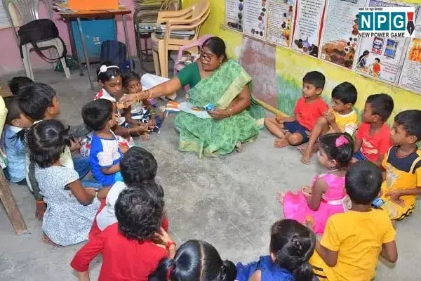 MP News: आंगनबाड़ी कार्यकर्ताओं को बड़ी सौगात, 2 लाख का बीमा, दिव्यांगता पर मिलेंगे 1 लाख