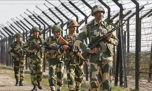 Home Ministry Action: गृह मंत्रालय का बड़ा एक्शन, BSF के डीजी और स्पेशल डीजी को हटाया, टर्म पूरा होने से पहले भेजे गए होम कैडर