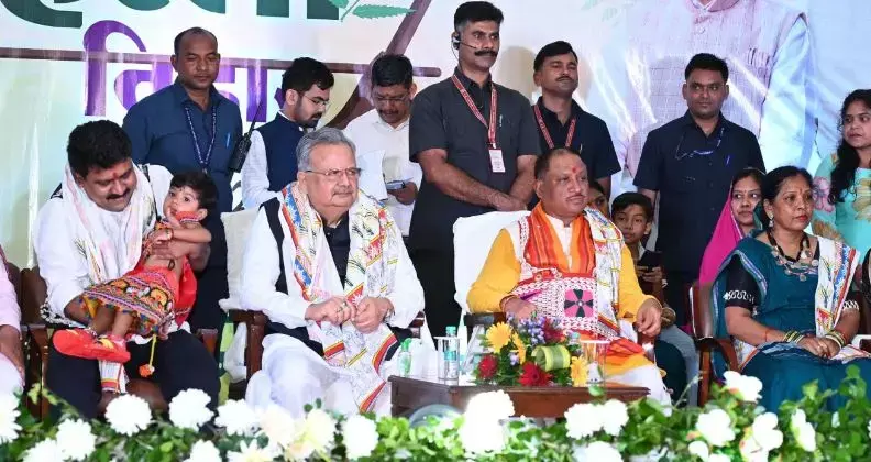 मुख्यमंत्री निवास में हरेली पर्व का रंगारंग आयोजन, मुख्यमंत्री विष्णुदेव बोले-किसानों की खुशहाली और समृद्धि हमारा ध्येय
