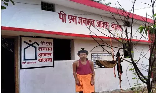 Mahasamund: प्रधानमंत्री आवास योजना ने सदाराम कमार के जीवन में लाई खुशियों की नई रोशनी