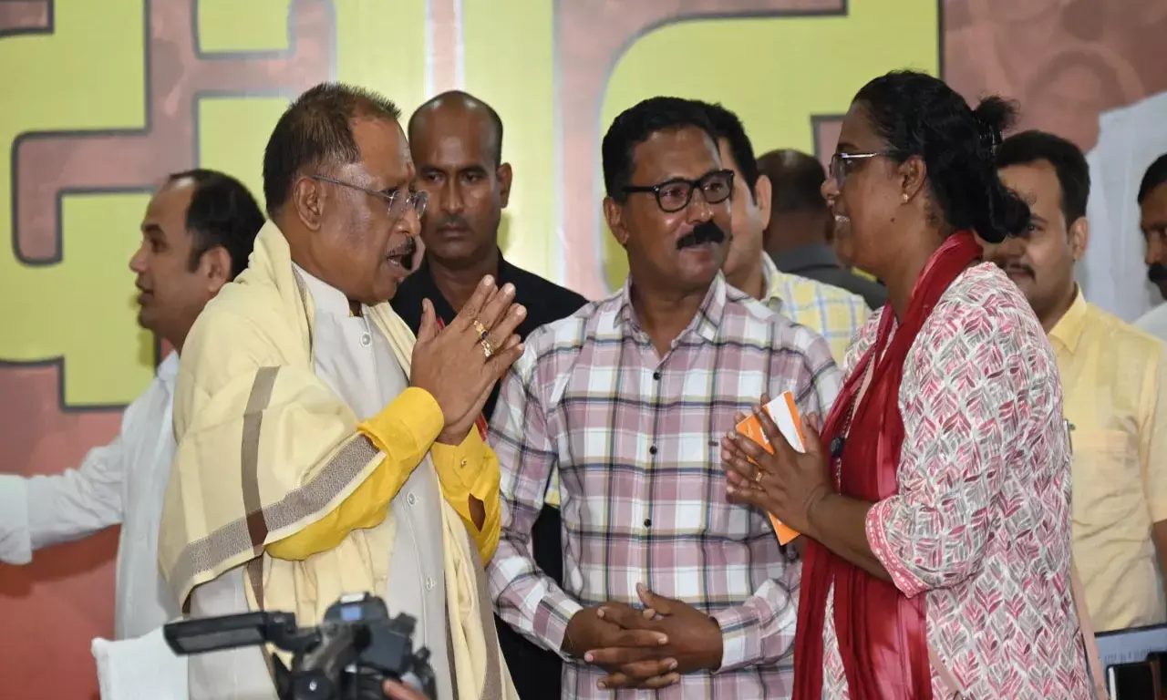 Chhattisgarh News: न्यूजीलैंड में आयोजित कॉमनवेल्थ गेम्स में सिल्वर मेडल जीतने वाली रीबा बेन्नी के माता-पिता ने CM विष्णुदेव साय का जताया आभार