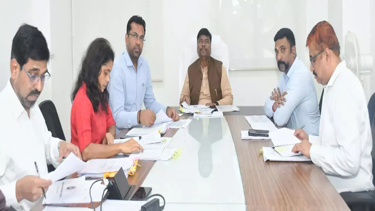 CG Job: युवाओं को रोजगार से जोड़ने मंत्री ने दिए निर्देश, जानिए क्या कुछ कहा...