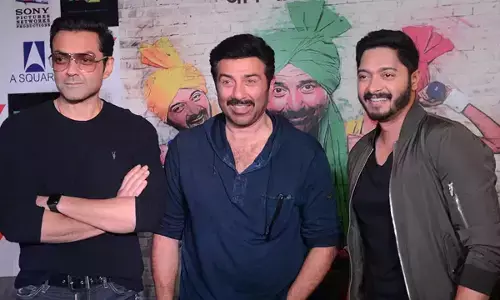 Shreyas Talpade Death: इस मशहूर एक्टर के मौत की उड़ी अफवाह, छोटी बेटी सहित परिवार का रो-रोकर हुआ बुरा हाल...