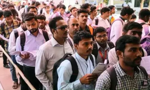 69000 Teacher Vacancy: उत्तर प्रदेश में 69,000 शिक्षक भर्ती मामला पहुंचा सुप्रीम कोर्ट, OBC अभ्यर्थियों ने की ये अपील