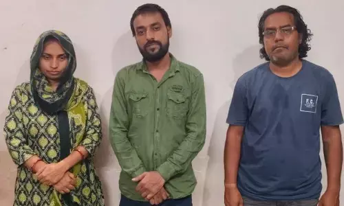 Raipur News: सरकारी नौकरी के नाम पर 2 दर्जन बेरोजगारों से करोड़ो की ठगी, शिक्षा विभाग का बर्खास्त कर्मी और एक महिला सहित तीन गिरफ्तार...