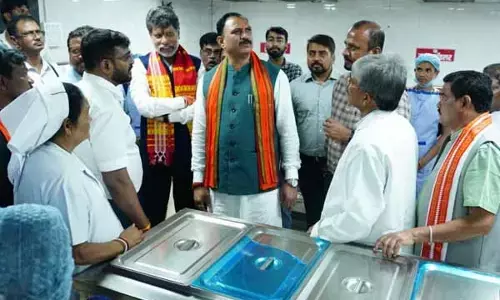 Baster News: जगदलपुर सुपरस्पेशियल्टी अस्पताल का निर्माण 2 महीने में पूरा करने के निर्देश: स्‍वास्‍थ्‍य मंत्री ने किया महारानी अस्‍पताल का औचक निरीक्षण