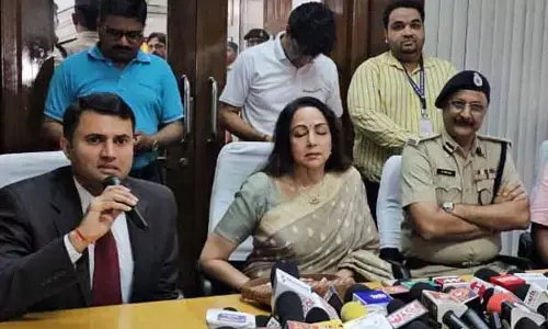 Raigarh news: चक्रधर समारोह में प्रस्तुति देने रायगढ़ पहुंची हेमा मालिनी, कहां सीएम विष्णुदेव साय कर रहे अच्छा काम