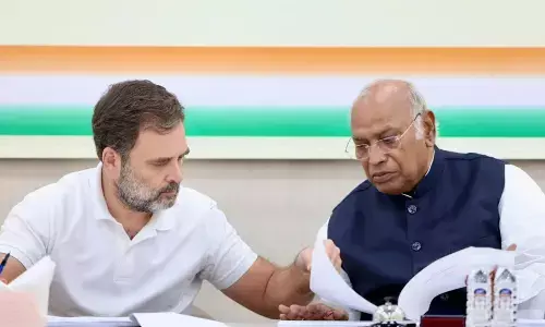 Jammu Kashmir Election: जम्मू कश्मीर के लिए कांग्रेस ने जारी किया मेनिफेस्टो, जानिए घोषणा पत्र में क्या किए वादे?