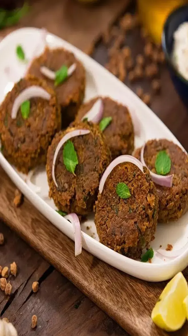 Veg Shami Kabab: बनेंगे परफेक्ट, हेल्दी और टेस्टी, वेजिटेरियन्स के लिए है खास वेज शमी कबाब रेसिपी, जानिए