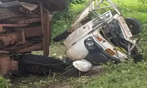 MP Accident News: मजदूरों से भरी ऑटो पर हाईवा पलटा, 7 लोगों की मौत, कई घायल...