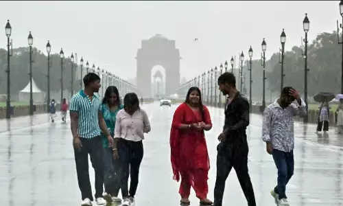 Aaj Ka Mausam 19 September 2024: सितंबर में ही ठंड का अहसास, बारिश से बढ़ा ट्रैफिक जाम, IMD ने जारी किया अलर्ट