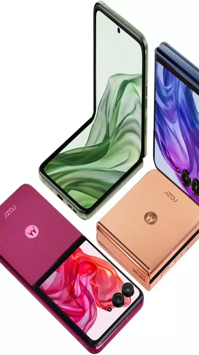 Motorola Razr 50 Ultra: अब हुआ 10000 रुपये सस्ता, जानें इसकी नई कीमत...