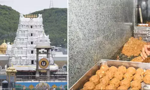 Tirupati Temple Laddu Controversy: चर्बी वाला प्रसाद विवाद, राम मंदिर के मुख्य पुजारी का दावा, राम मंदिर में भी बांटे गए थे 300 किलो तिरुपति लड्डू