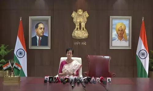 Delhi New CM Atishi: आतिशी ने दिल्ली के आठवें मुख्यमंत्री का प्रभार संभाला, केजरीवाल की कुर्सी को खाली छोड़ा