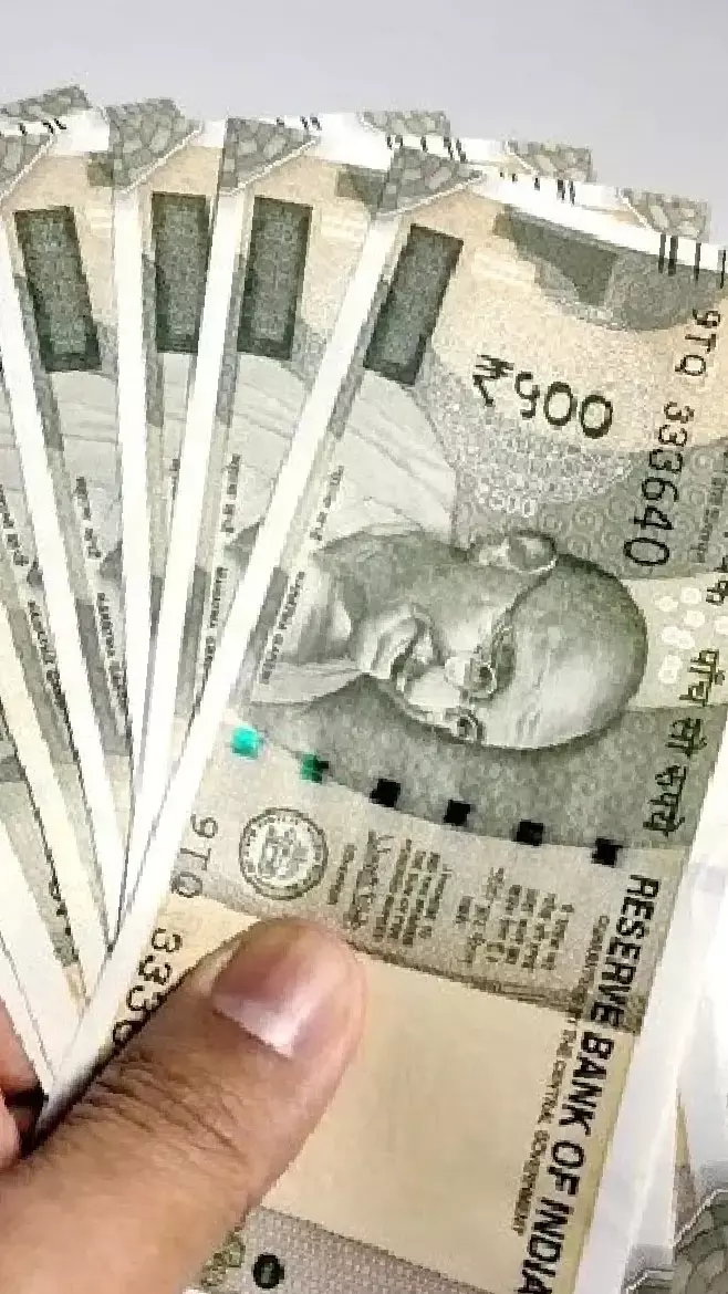 DA Hike News: सरकारी कर्मचारियों DA में होगी बढ़ोतरी...