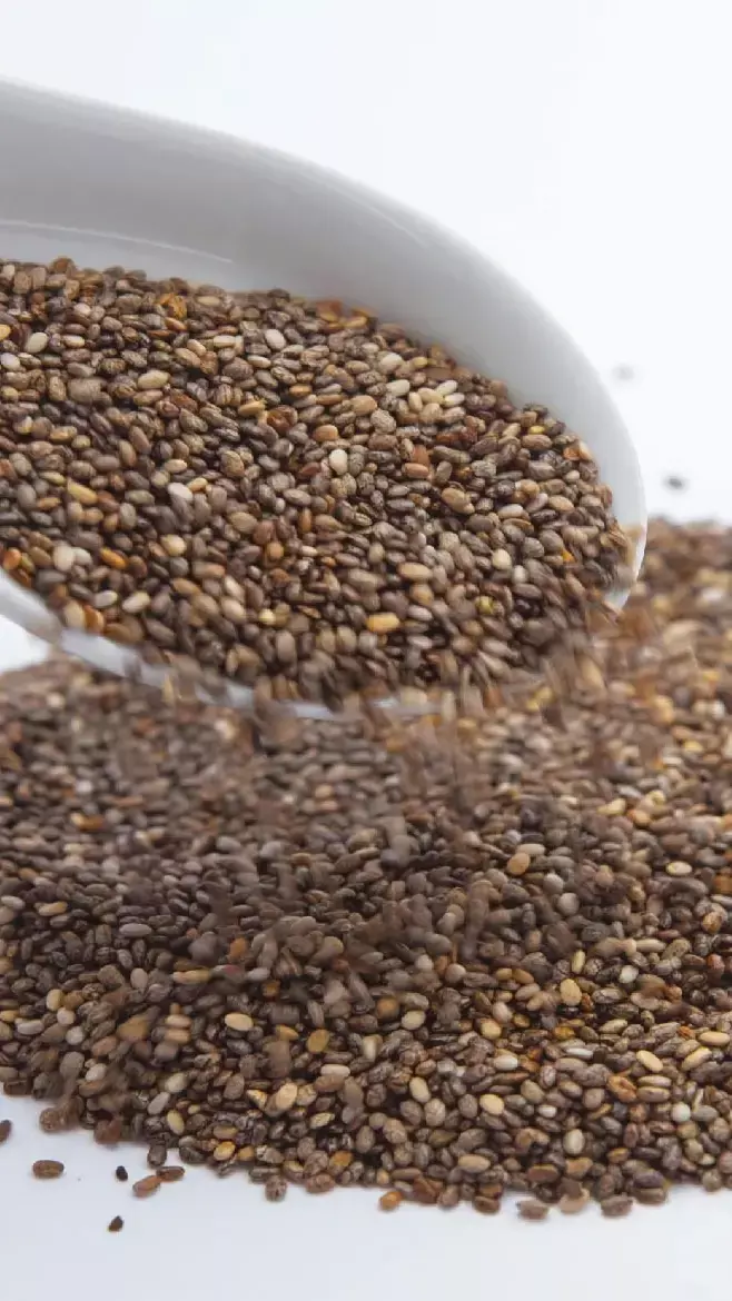 Chia Seeds Health News: फायदों के फेर में ज़रूरत से ज्यादा न खा लें चिया सीड्स, वरना हो सकते हैं ये नुकसान...