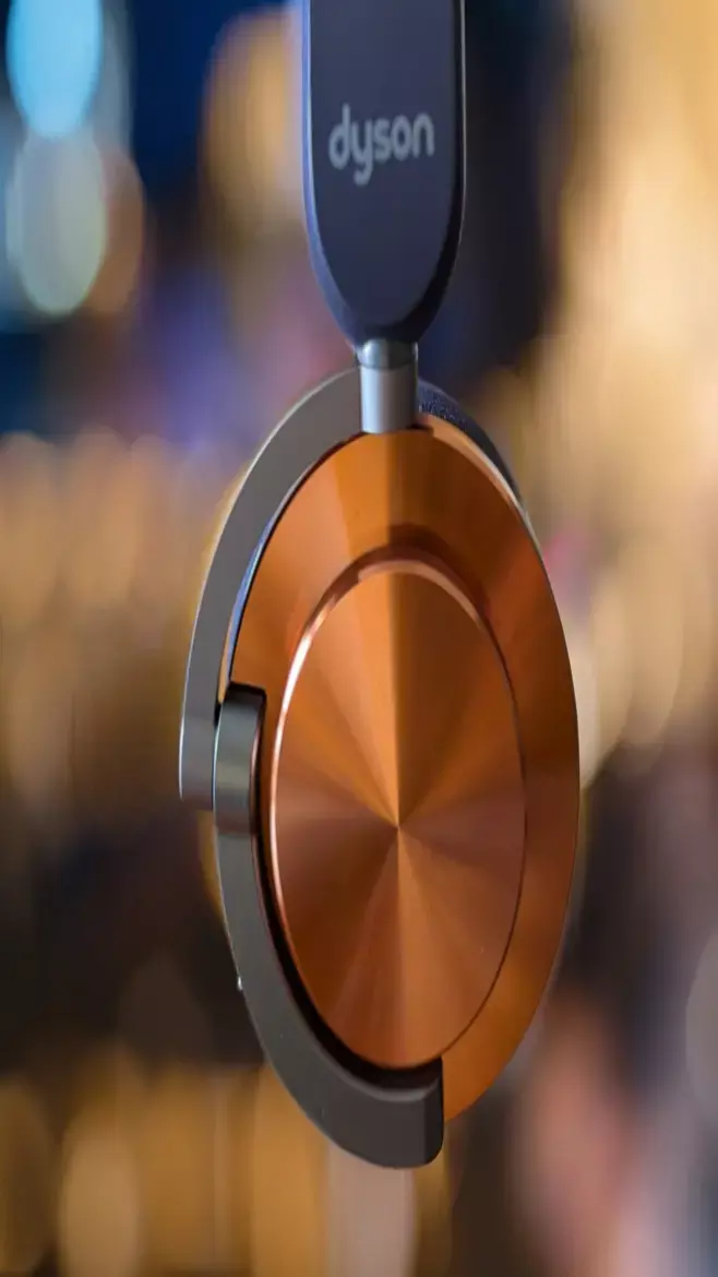भारत में लॉन्च हुआ Dyson OnTrac हेडफोन: मिलेगी 55 घंटे बैटरी और पावरफुल ANC फीचर...