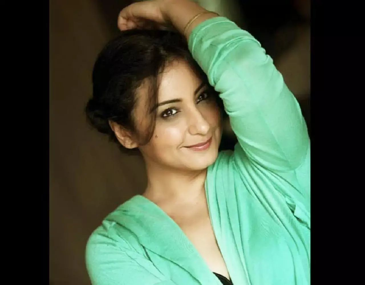 Divya Dutta News: एक्ट्रेस दिव्या दत्ता के साथ एयरपोर्ट पर हुई बदसलूकी, मदद के लिए भी नहीं आया कोई, देखिए...