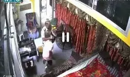 Raipur News: गर्ल्स हाॅस्टल में घुसकर छेड़छाड़ करने वाले इंस्पेक्टर को किया गया डिसमिस, आईजी अमरेश मिश्रा की कार्रवाई, जानिए पूरी मामला