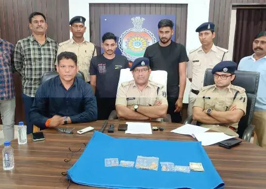 Durg News: डकैती का खुलासा, दंपति को बंधक बनाकर दिये थे घटना को अंजाम, दुर्ग पुलिस ने एमपी के धार से ऐसे पकड़ा, माल खपाने वाला भी गिरफ्तार
