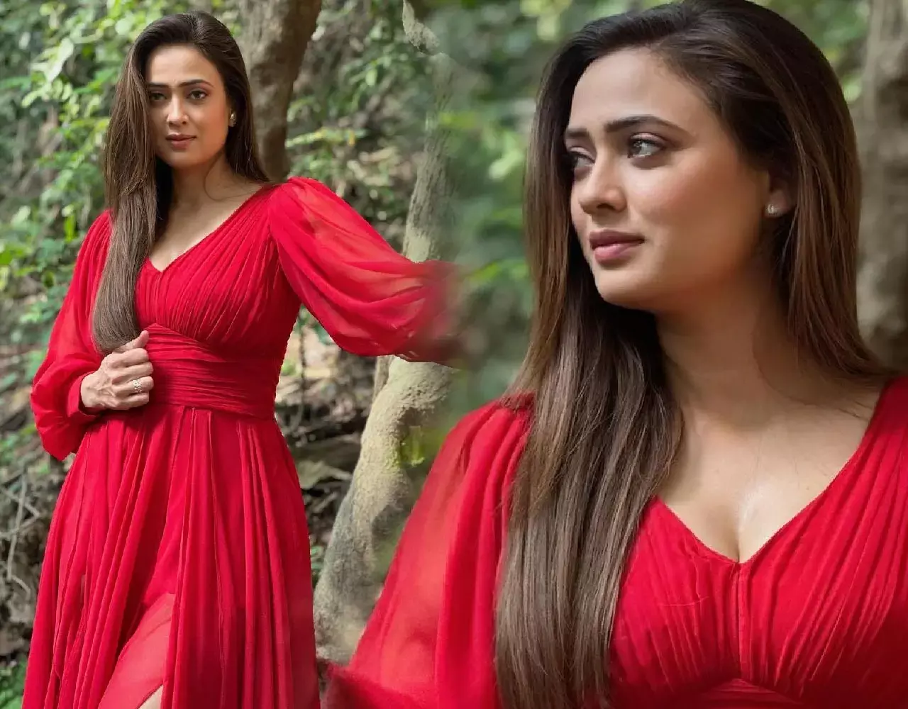 Shweta Tiwari Bold Photos: रेड ड्रेस में श्वेता तिवारी को देख धड़का फैंस का दिल, देखिए एक्ट्रेस की किलर तस्वीरें...