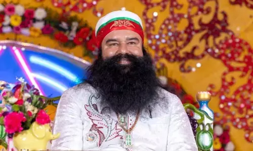 Gurmeet Ram Rahim Parole: हरियाणा चुनाव के बीच जेल से बाहर आया डेरा सच्चा सौदा प्रमुख राम रहीम, 20 दिन की मिली है पैरोल
