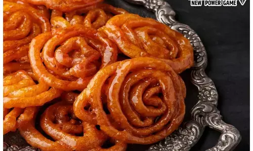 Jalebi Recipe:  श्री राम को लगाएं उनकी मनपसंद जलेबी का भोग, जानिये कैसे बनाएं चुटकियों में...