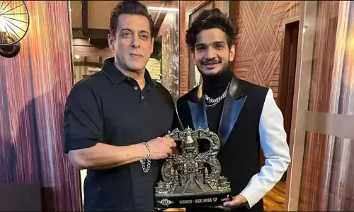 Munawar Faruqui Receives Threats: बाबा सिद्दीकी के बाद निशाने पर कॉमेडियन मुन्नवर फारुकी! लॉरेंस बिश्नोई गैंग ने दी धमकी