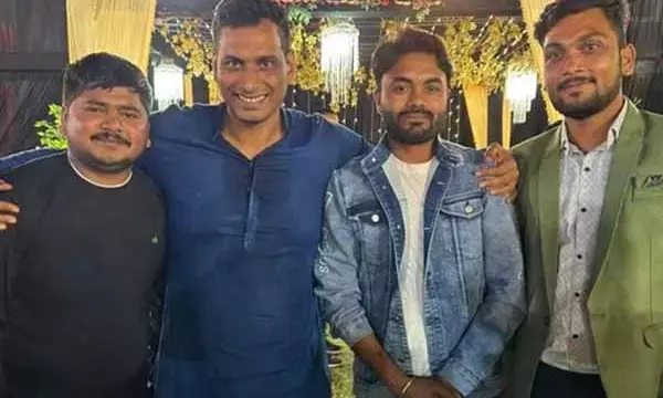 Political news: सूरजपुर के आरोपियों के साथ कांग्रेस विधायक देवेंद्र यादव की फोटो: बीजेपी बोली- कांग्रेसी ही कुलघाती