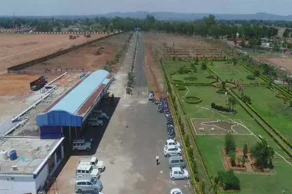 Chhattisgarh News: पीएम मोदी कल छत्‍तीगसढ़ को देंगे नए एयरपोर्ट की सौगात: आदिवासी बाहुल्य क्षेत्र सरगुजा की बहुप्रतीक्षित मांग होगी पूरी