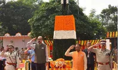 पुलिसकर्मियों के प्रति रखें मानवीय दृष्टिकोण, राज्यपाल रमेन डेका बोले-पुलिस और सुरक्षाबलों के कारण देश में कायम है कानून और शांति व्यवस्था