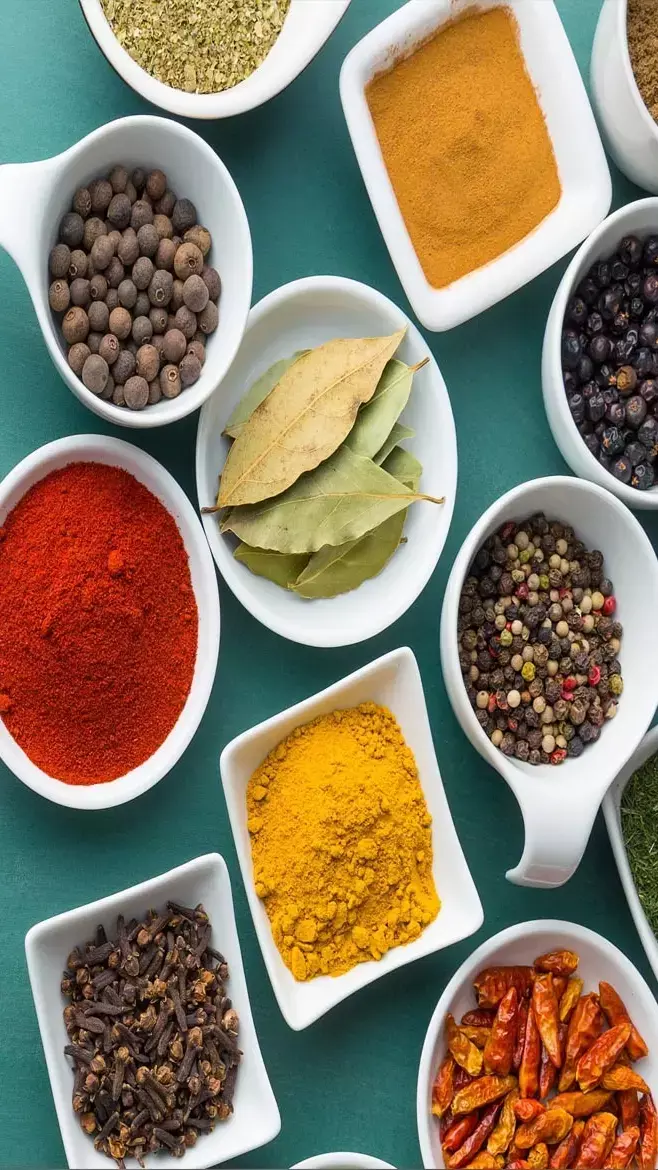 Spices To Reduce Bad Cholesterol: किचन में रखे मसाले आपको बचायेंगे हार्ट अटैक और स्ट्रोक से, जानिए इनके बारे में...